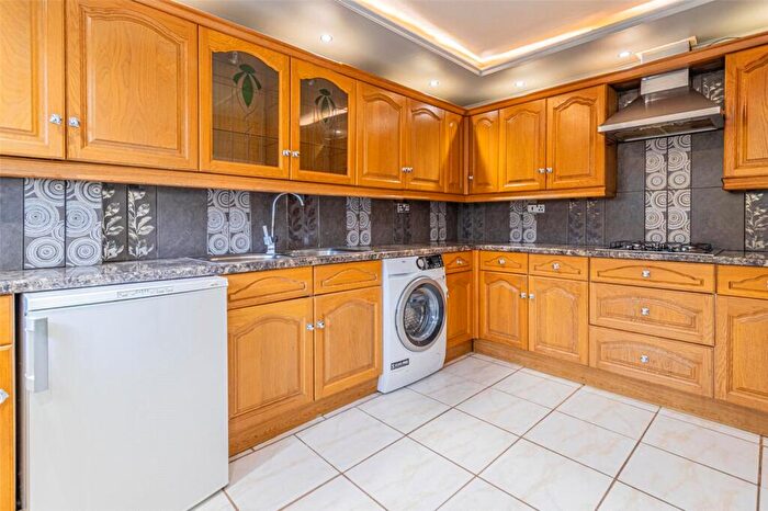 1 Bedroom Apartment To Rent In The Acorns, Marlborough Road, Old Town, Swindon, SN3