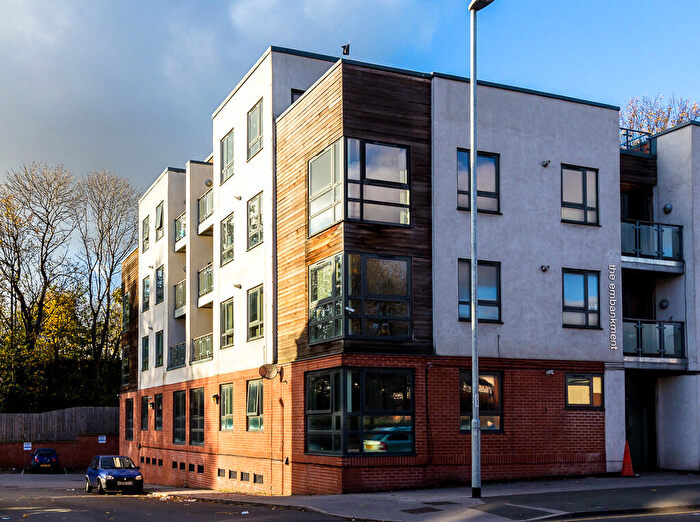 2 Bedroom Flat To Rent In Cardigan Road, Leeds, LS6