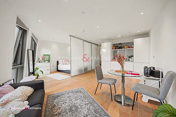 1 Bedroom Studio To Rent In Parliament House, Black Prince Road, Vauxhall, SE1