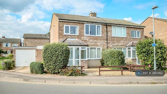 3 Bedroom Semi-Detached House To Rent In The Briars, Kempston, Bedford, MK42