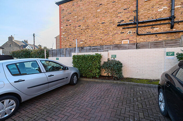 2 Bedroom Flat For Sale In Durham Road, Sidcup, DA14