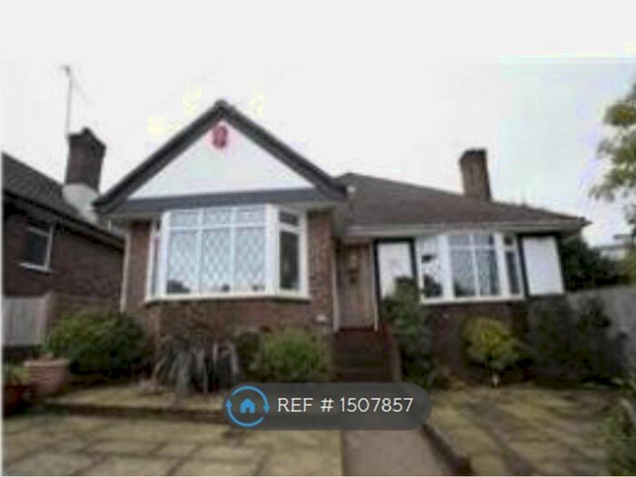 2 Bedroom Bungalow To Rent In Beacon Close, Brighton, BN1