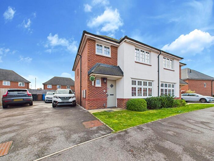 3 Bedroom Semi Detached House For Sale In Friday Lane, Breadsall, DE21