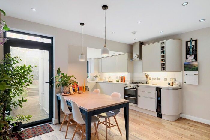 2 Bedroom Terraced House To Rent In Oakdale Road, Nunhead, London, SE15