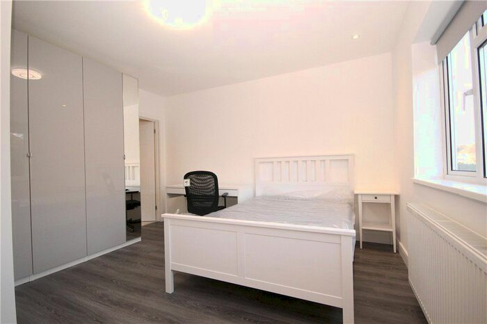 5 Bedroom Detached House To Rent In St Johns Road, Guildford, Surrey, GU2