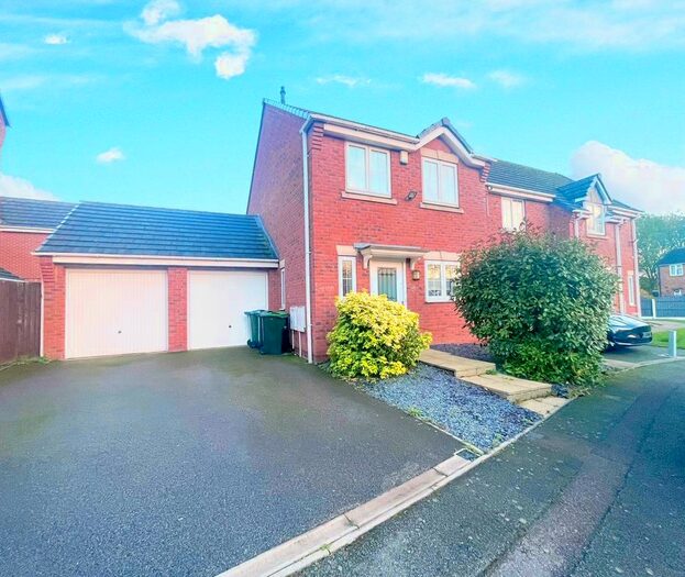 3 Bedroom Property To Rent In York Crescent, West Bromwich, B70