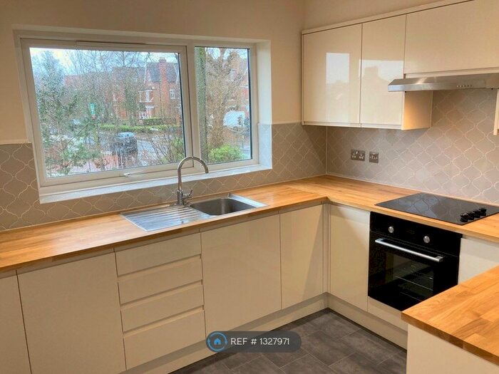 2 Bedroom Flat To Rent In Leaf Grove, London SE27