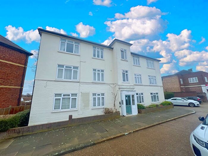 2 Bedroom Flat For Sale In Ruislip Road, Greenford, UB6