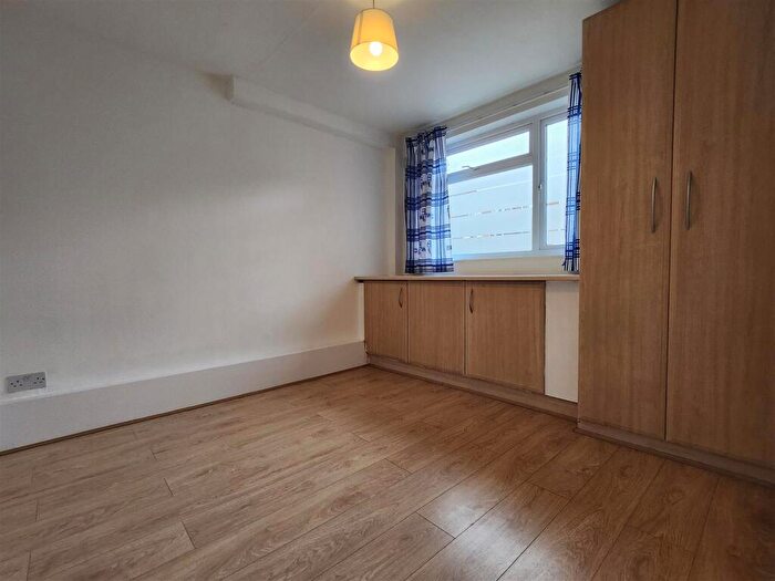 1 Bedroom Flat To Rent In Usher Road, London, E3