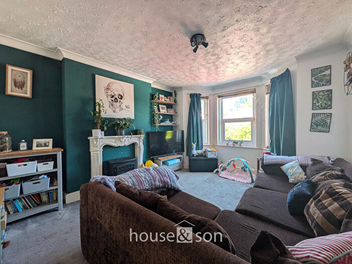 2 Bedroom Apartment For Sale In Osborne Road, Bournemouth, BH9