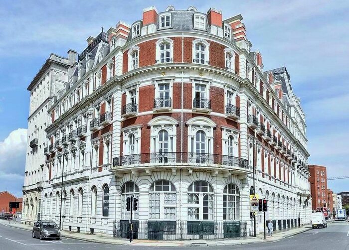 2 Bedroom Flat To Rent In South Western House, Southampton, SO14