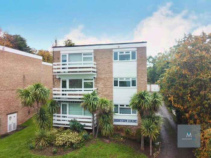 2 Bedroom Flat To Rent In High Road, Loughton, IG10