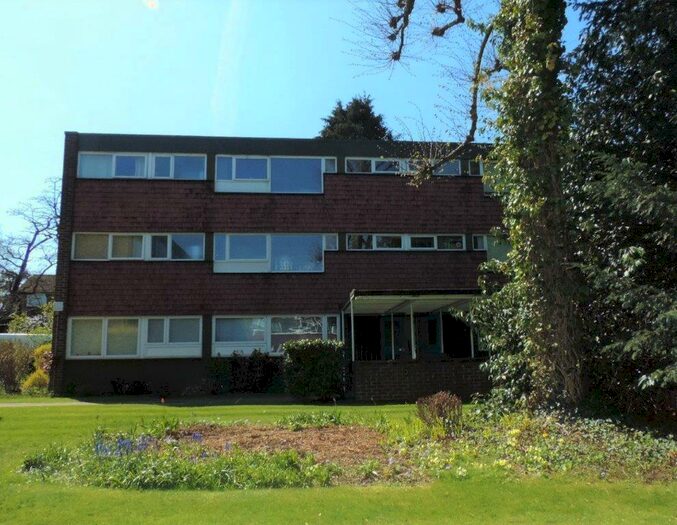 2 Bedroom Flat To Rent In Eaton Court, Boxgrove Rd, Guildford, GU1