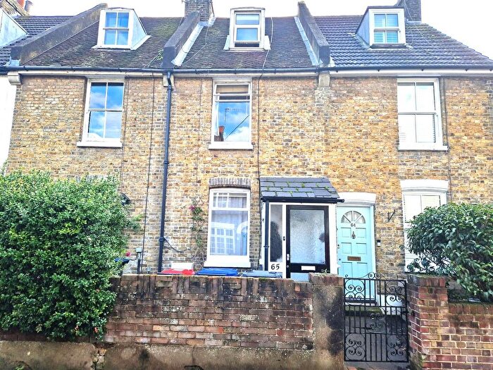 4 Bedroom Terraced House To Rent In Black Griffin Lane, Canterbury, Canterbury, CT1