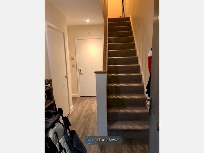 2 Bedroom Detached House To Rent In Elliotts Way, Chatham ME4