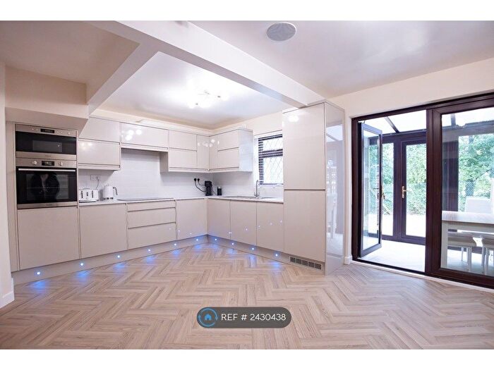 5 Bedroom Terraced House To Rent In Frome Road, Bath, BA2