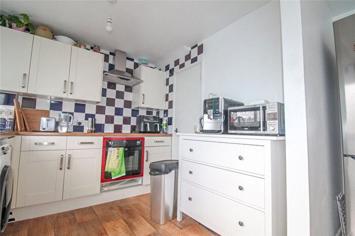 3 Bedroom Terraced House For Sale In Boundary Walk, Trowbridge, BA14