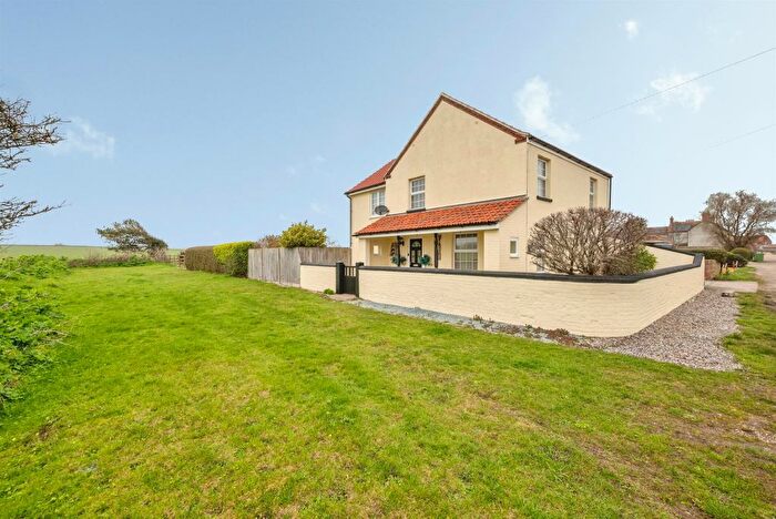 4 Bedroom Detached House For Sale In Kimberley Road, Bacton, Norwich, NR12