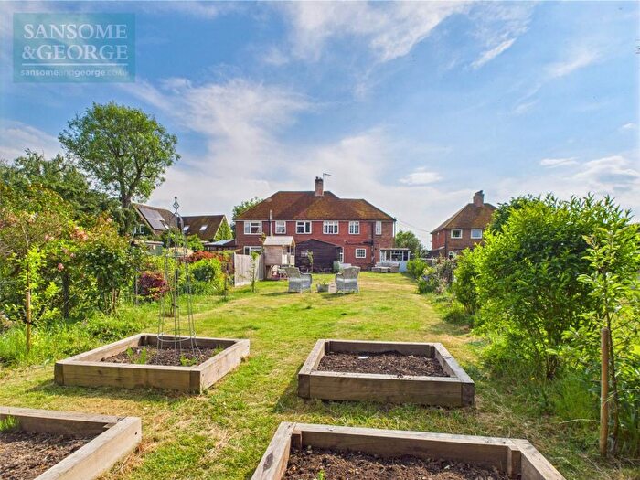 3 Bedroom Semi-Detached House For Sale In Northfield Road, Sherfield-on-Loddon, Hook, Hampshire, RG27