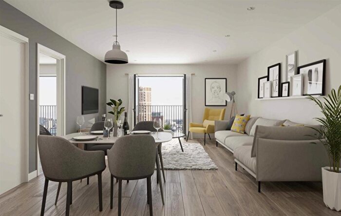 2 Bedroom Flat For Sale In Ducie Street, Manchester, M1