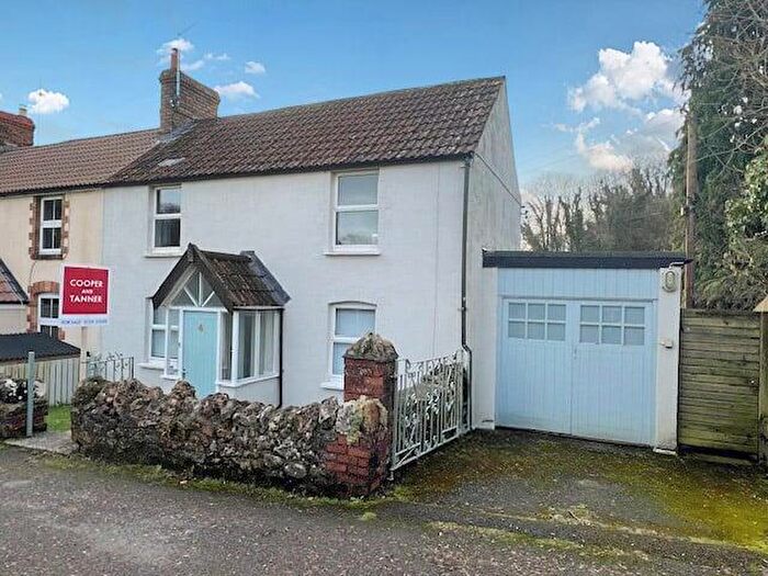 3 Bedroom Character Property For Sale In Steeds Terrace, Benter, BA3