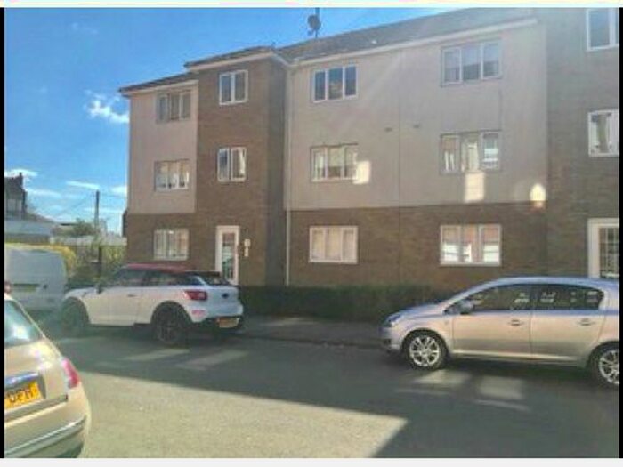 2 Bedroom Flat To Rent In Dyke Street, Baillieston G69