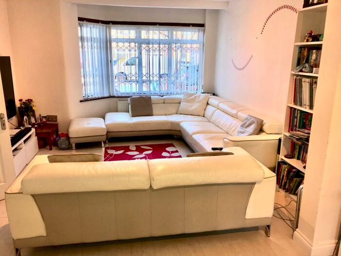 4 Bedroom Semi-Detached House To Rent In Manor Road, Harrow, HA1