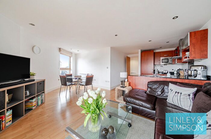 2 Bedroom Flat For Sale In Magellan House, Armouries Way, Leeds, LS10