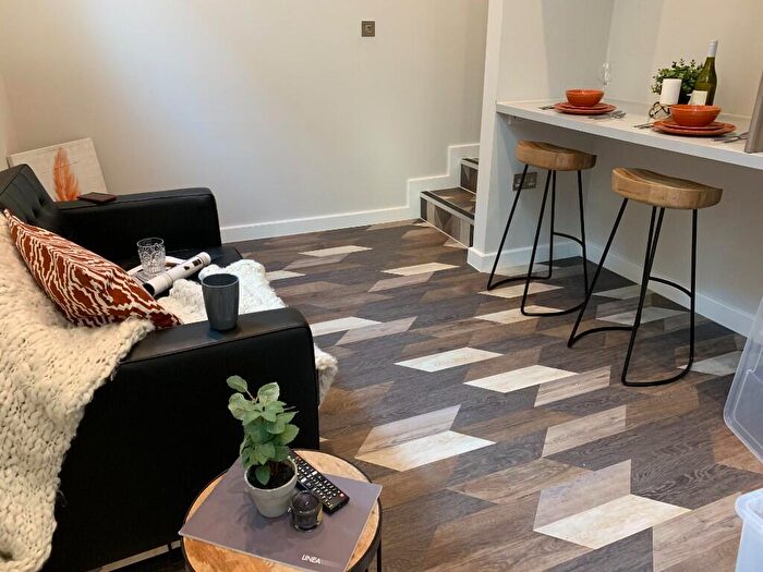 1 Bedroom Apartment To Rent In Granby Row, Manchester, Greater Manchester, M1