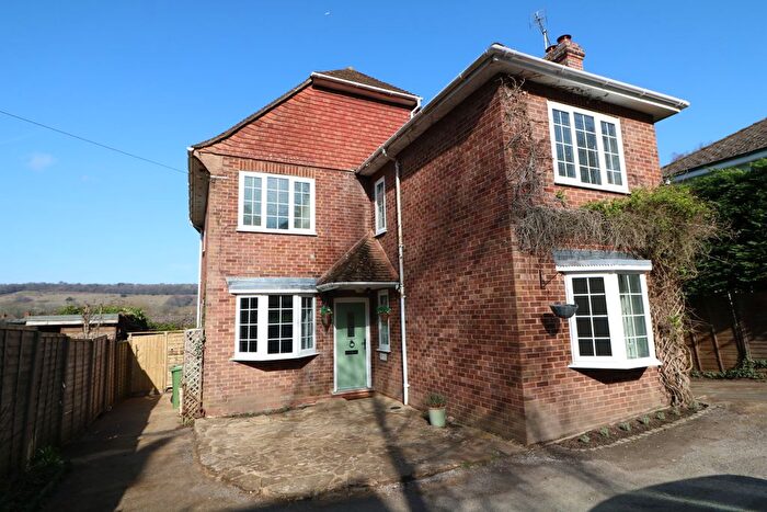 4 Bedroom Detached House To Rent In Guildford Road, Westcott, Dorking, RH4