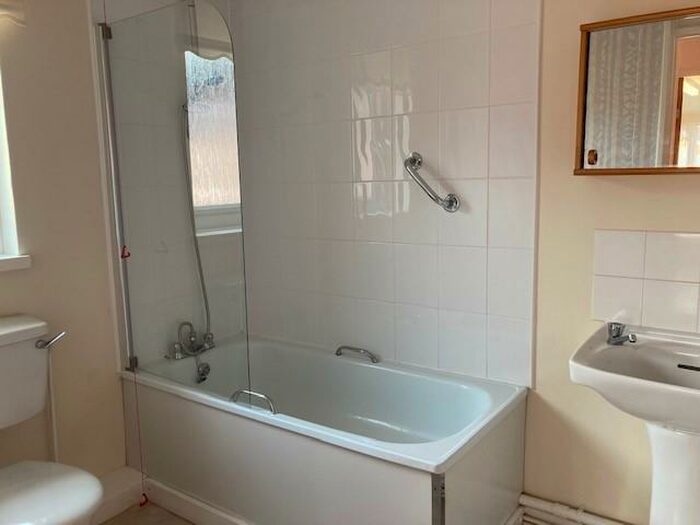 1 Bedroom Flat To Rent In Grasmere Court, Newcastle Upon Tyne, NE15