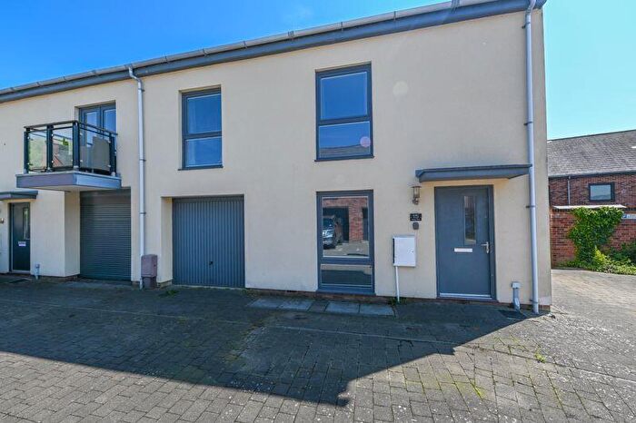 3 Bedroom Maisonette To Rent In Dexter Drive, Waterlooville, PO7