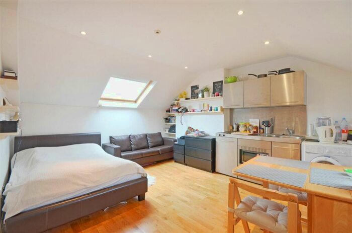 Studio To Rent In Sherriff Road, West Hampstead, NW6