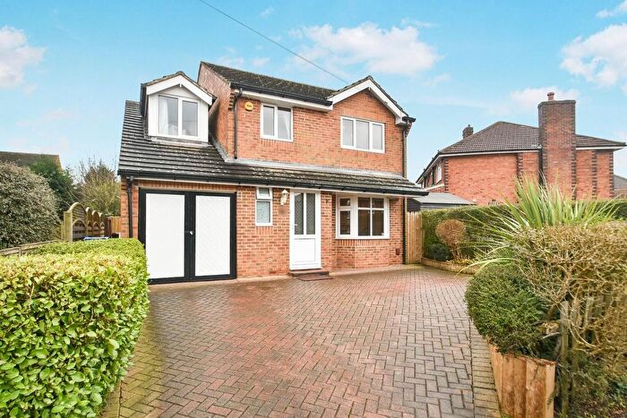 4 Bedroom Detached House For Sale In Woodlands Grove, Harrogate, HG2