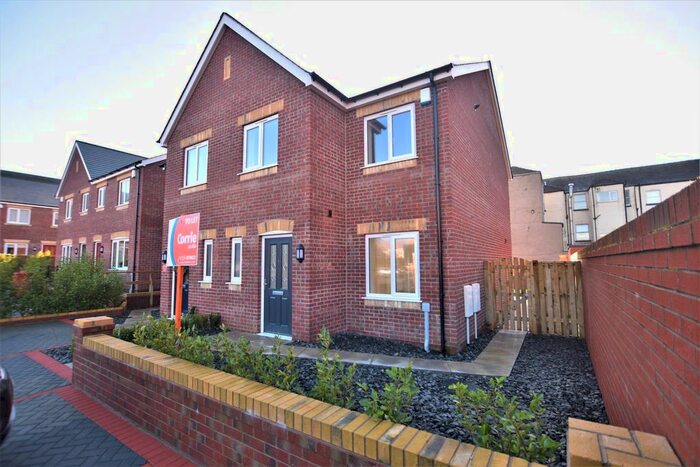 3 Bedroom Town House To Rent In Paley Close, Barrow-In-Furness, LA14