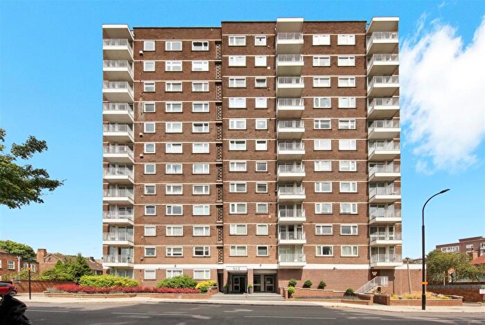 3 Bedroom Apartment To Rent In Blair Court, Boundary Road, St Johns Wood, NW8