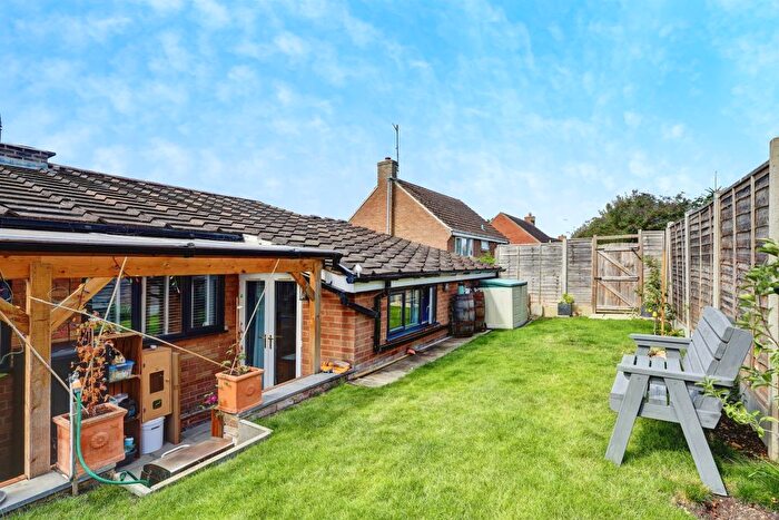 5 Bedroom Detached House For Sale In Newtown Road, Raunds, Wellingborough, NN9