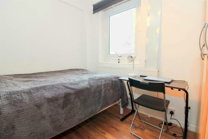 2 Bedroom Flat For Sale In Remington Road, London, N15