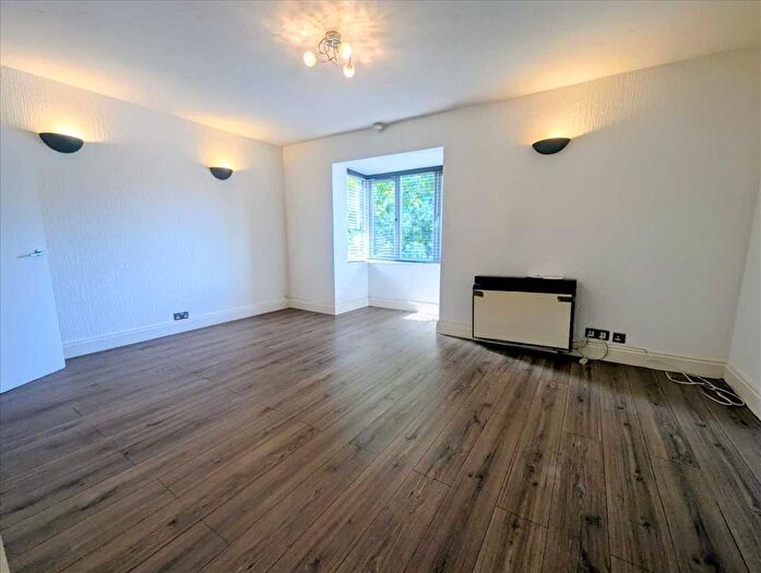 Studio To Rent In Pasteur Close, Colindale, NW9