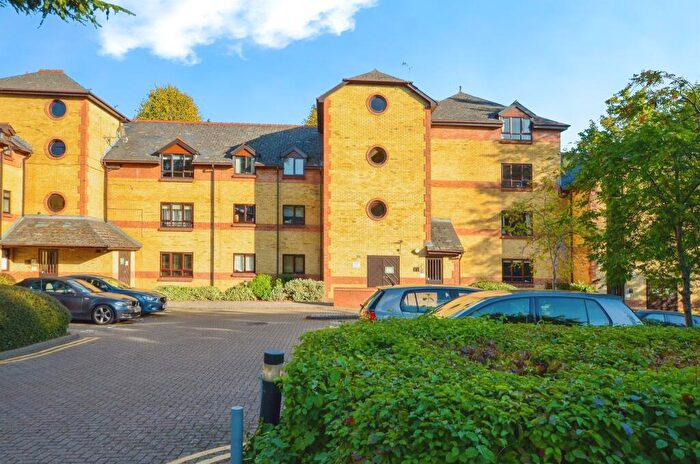 1 Bedroom Flat For Sale In Hatfield Road, St. Albans, AL1