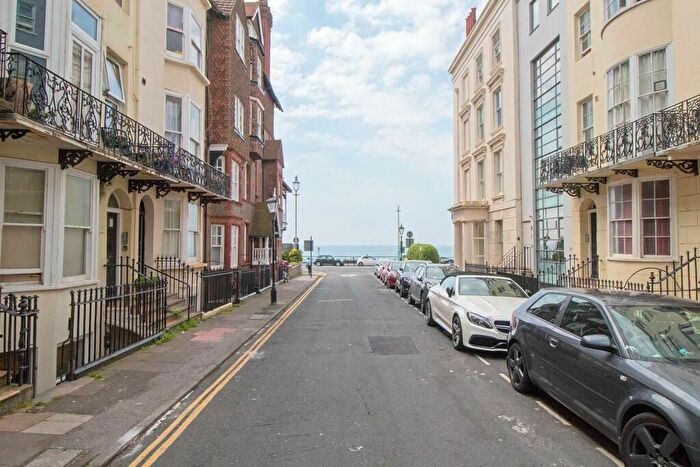 2 Bedroom Flat For Sale In Charlotte Street, Brighton, BN2