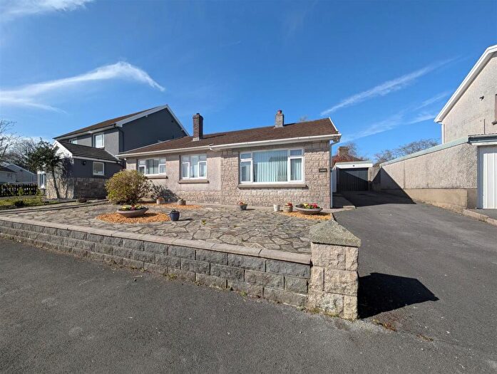 3 Bedroom Detached Bungalow For Sale In Nant-Yr-Arian, Carmarthen, SA31