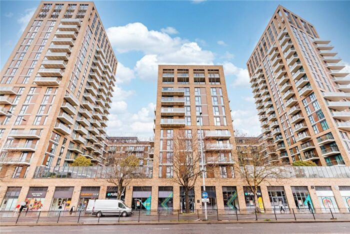 2 Bedroom Flat For Sale In Victory Parade, Woolwich, SE18