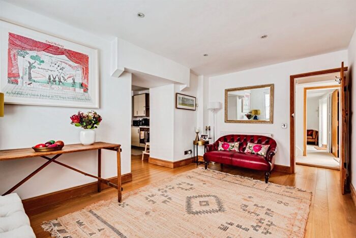 4 Bedroom Property For Sale In Lombard Street, Abingdon, OX14