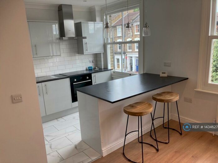 1 Bedroom Flat To Rent In Limes Grove, London, SE13
