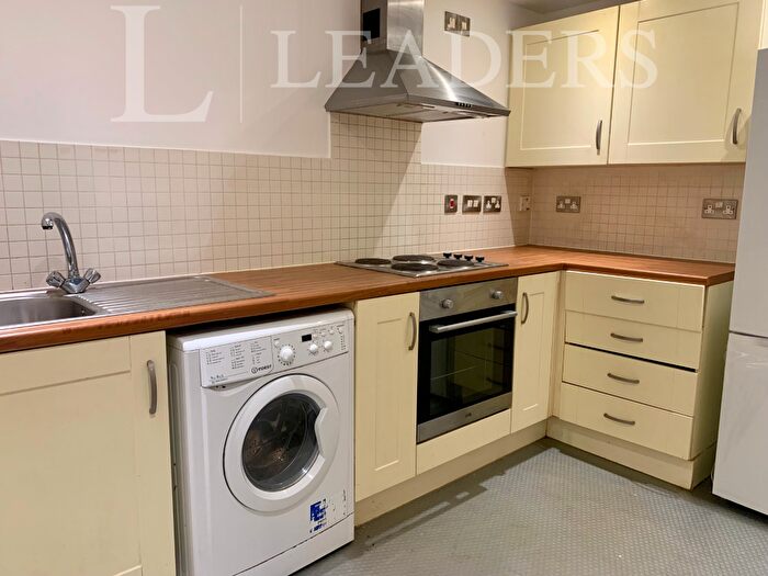 2 Bedroom Apartment To Rent In Avoca Court, Moseley Road, Digbeth, B12