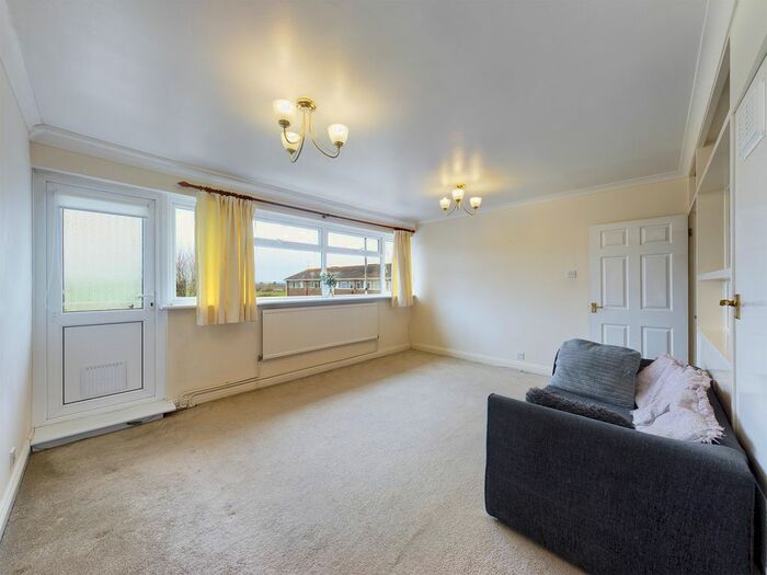 2 Bedroom Flat To Rent In Pamington Fields, Ashchurch, Tewkesbury GL20