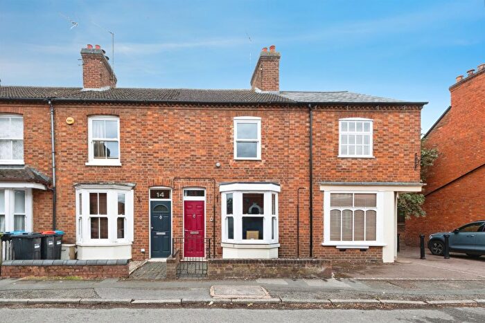 2 Bedroom Terraced House For Sale In Bury Avenue, Newport Pagnell, MK16
