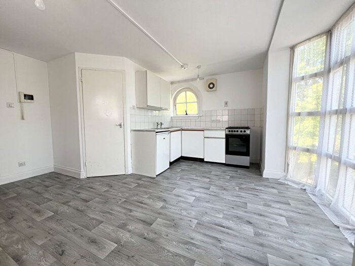 Studio To Rent In Latymer Road, Edmonton, N9