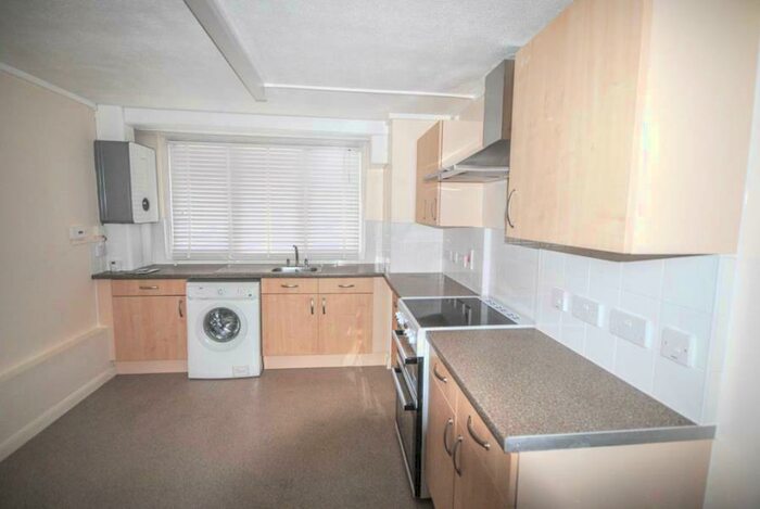 1 Bedroom Flat To Rent In Hawkinge, Tottenham, N17